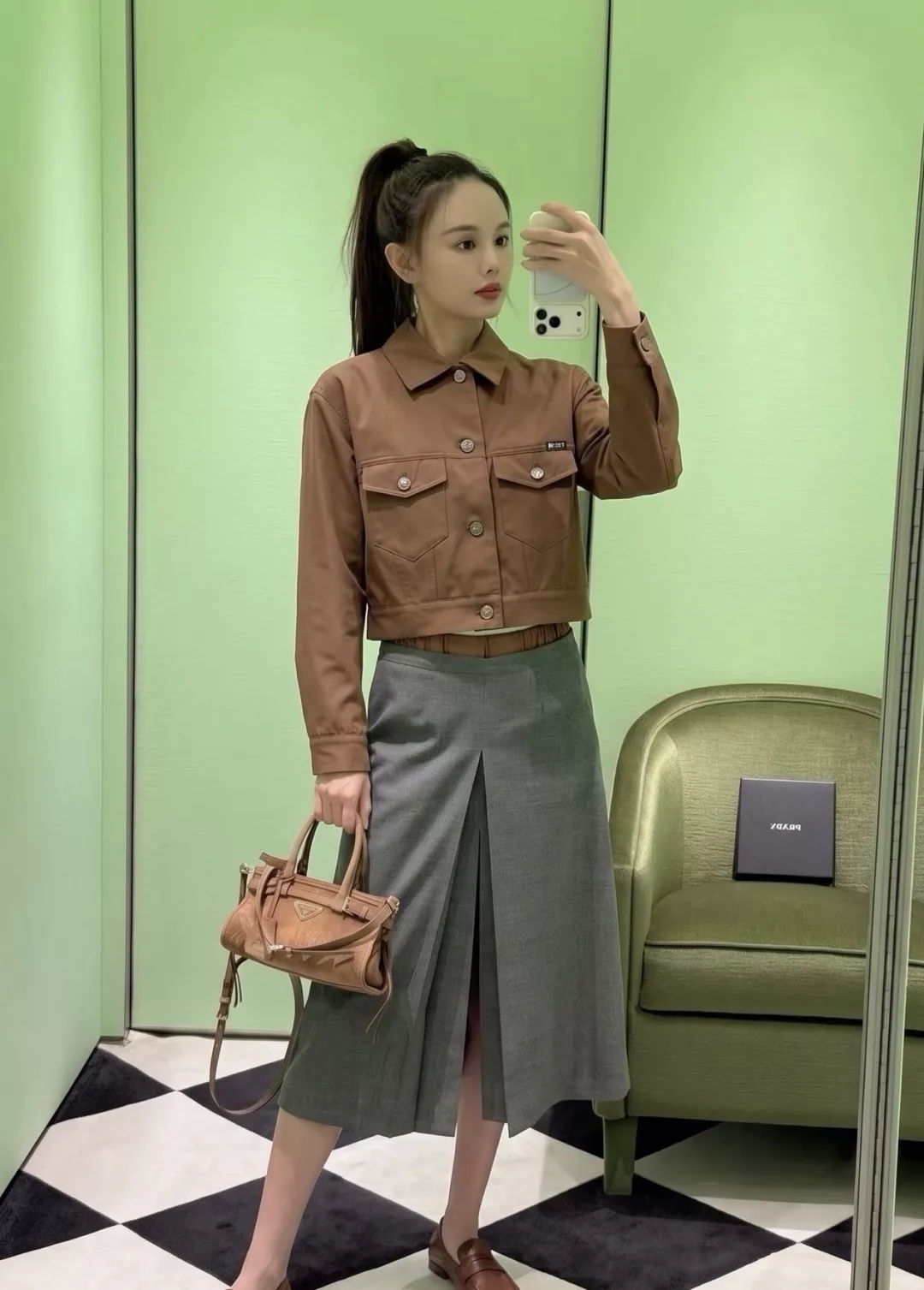 프라다 크롭 기장 포켓 여성용 버튼 재킷 상세 이미지 11