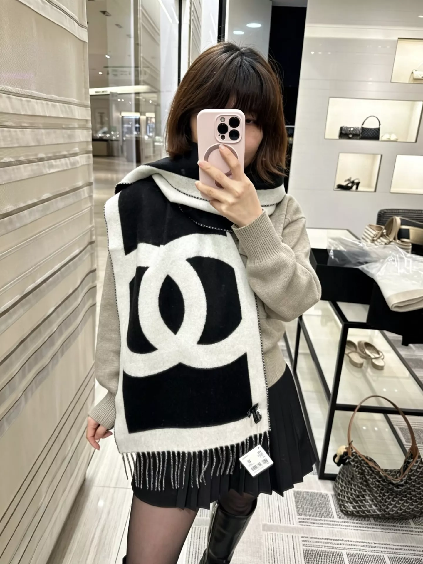 샤넬 양면 자카드 캐시미어 프린지 머플러 상세 이미지 21