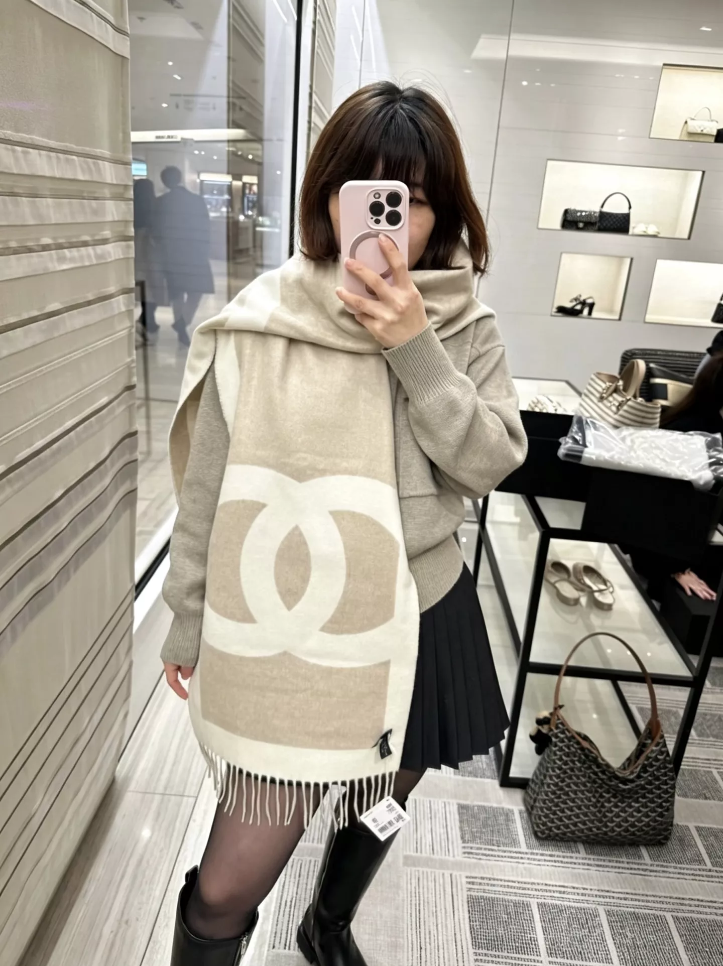 샤넬 양면 자카드 캐시미어 프린지 머플러 상세 이미지 23