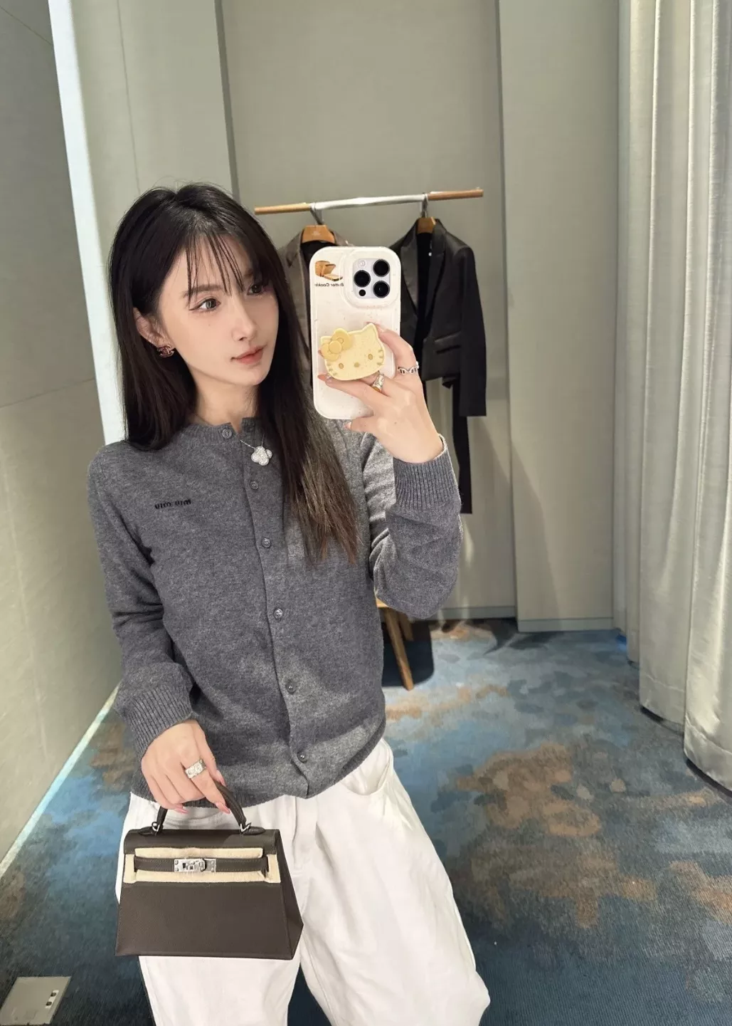 미우미우 캐시미어 레터링 여성용 긴소매 가디건 상세 이미지 41