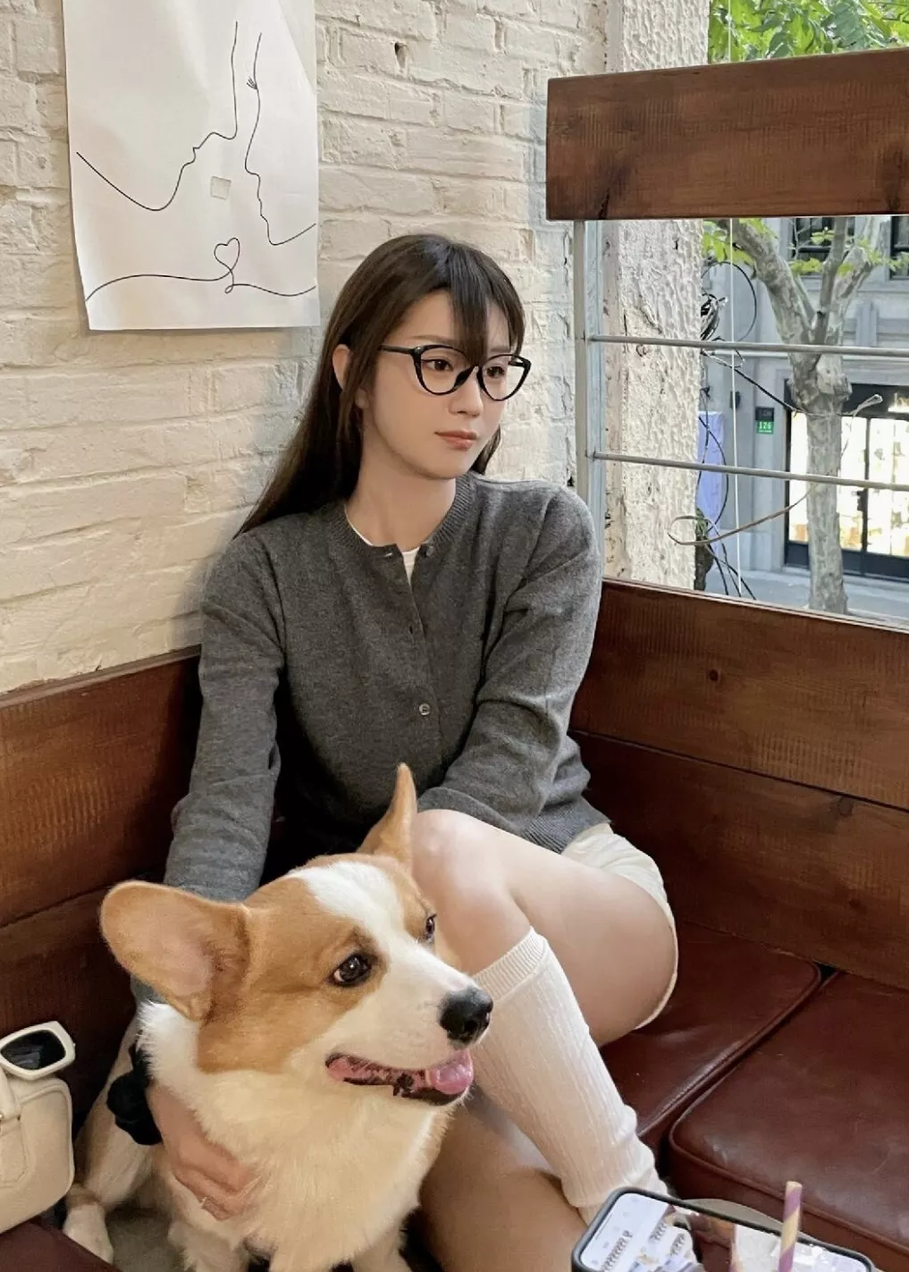 미우미우 캐시미어 레터링 여성용 긴소매 가디건 상세 이미지 48