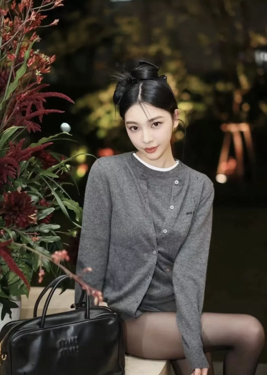 미우미우 캐시미어 레터링 여성용 긴소매 가디건 상세 이미지 51