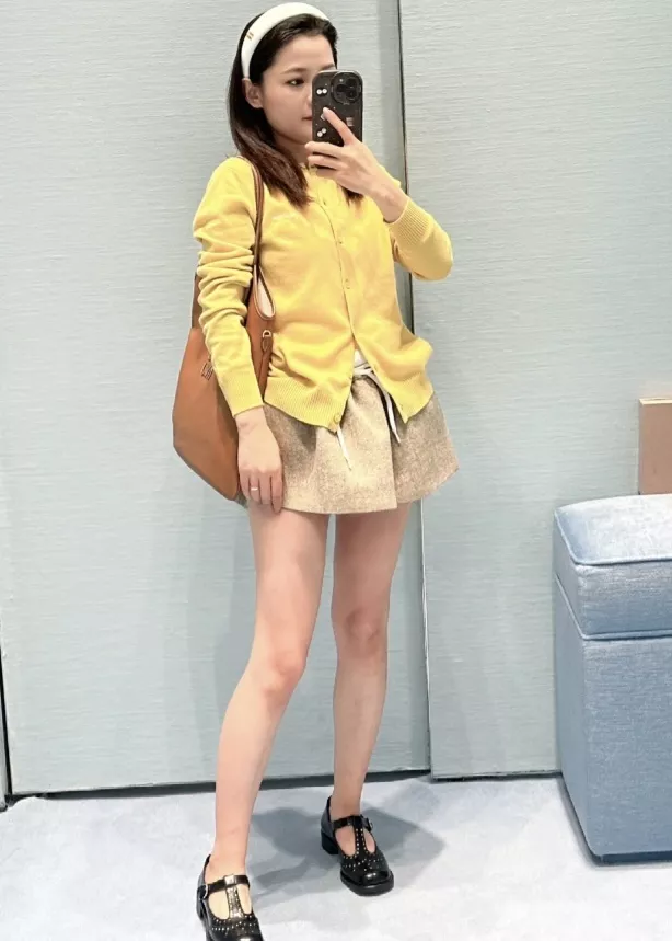 미우미우 캐시미어 레터링 여성용 긴소매 가디건 상세 이미지 28