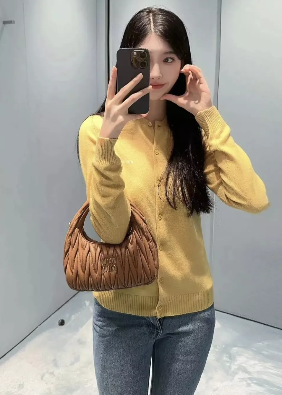 미우미우 캐시미어 레터링 여성용 긴소매 가디건 상세 이미지 43
