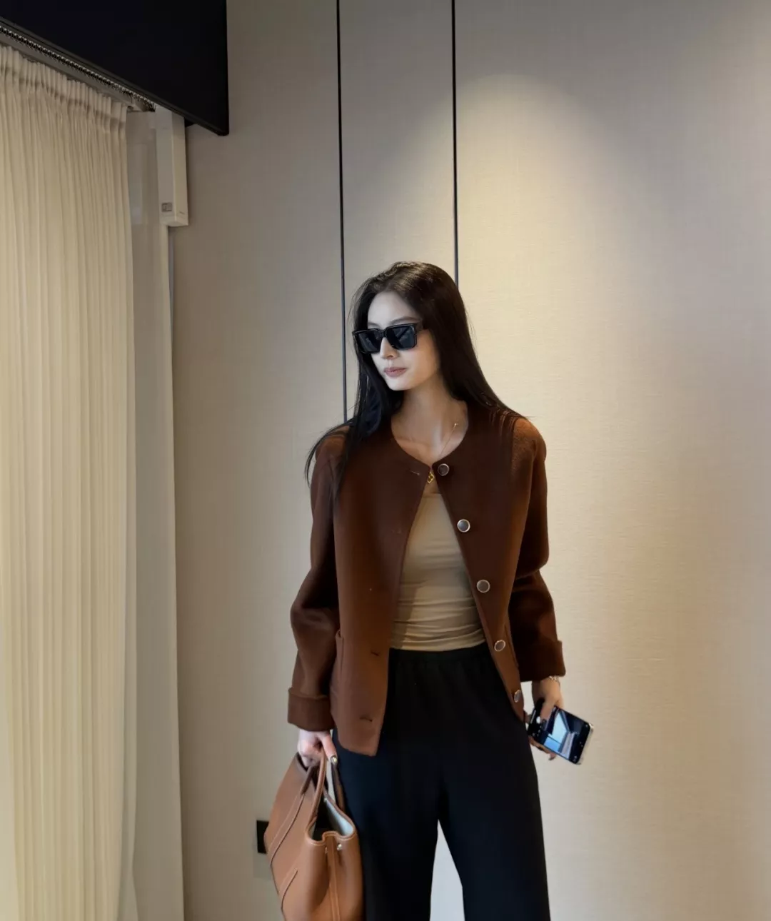 로로피아나 라운드넥 더블페이스 울 여성용 버튼 재킷 상세 이미지 28