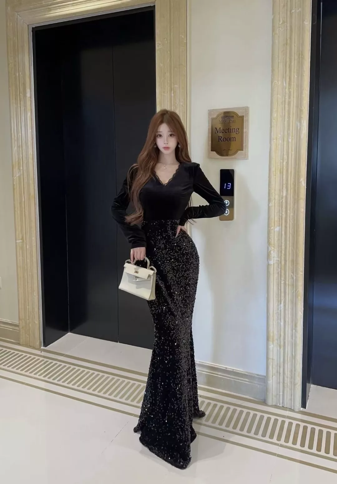 입생로랑 벨벳 스팽글 머메이드 여성용 원피스 상세 이미지 30