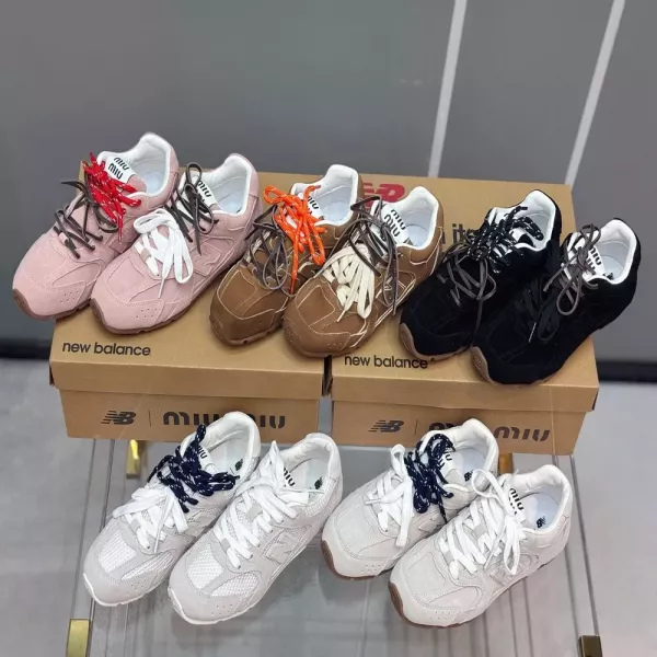 뉴발란스 스웨이드 배색 남녀공용 레이스 로우탑