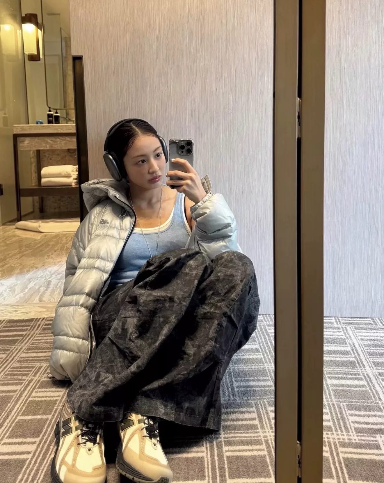 뉴발란스 구스다운 후드 남녀공용 쇼트 패딩 상세 이미지 33