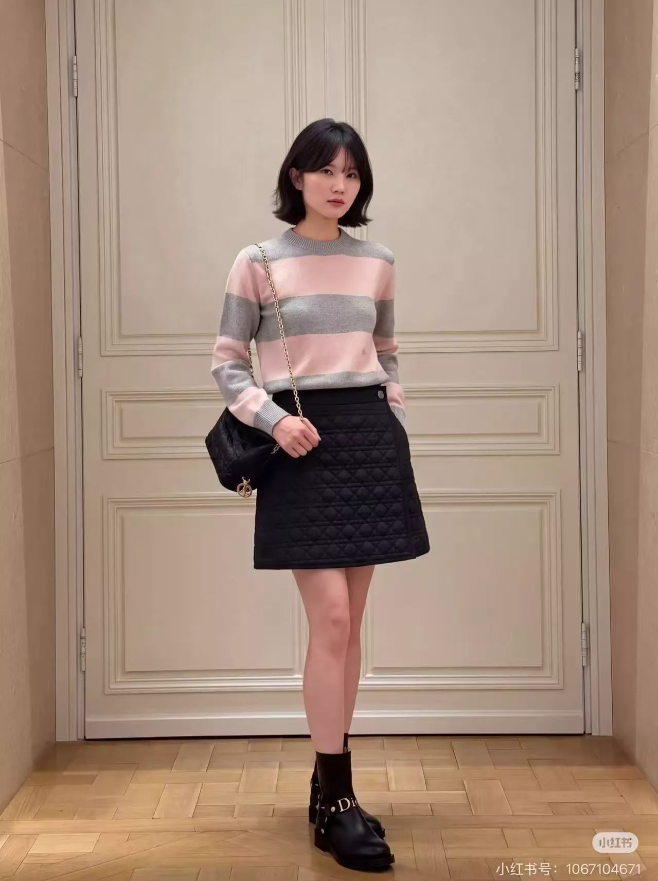 디올 다이아 자수 패딩 여성용 미니 스커트 상세 이미지 18