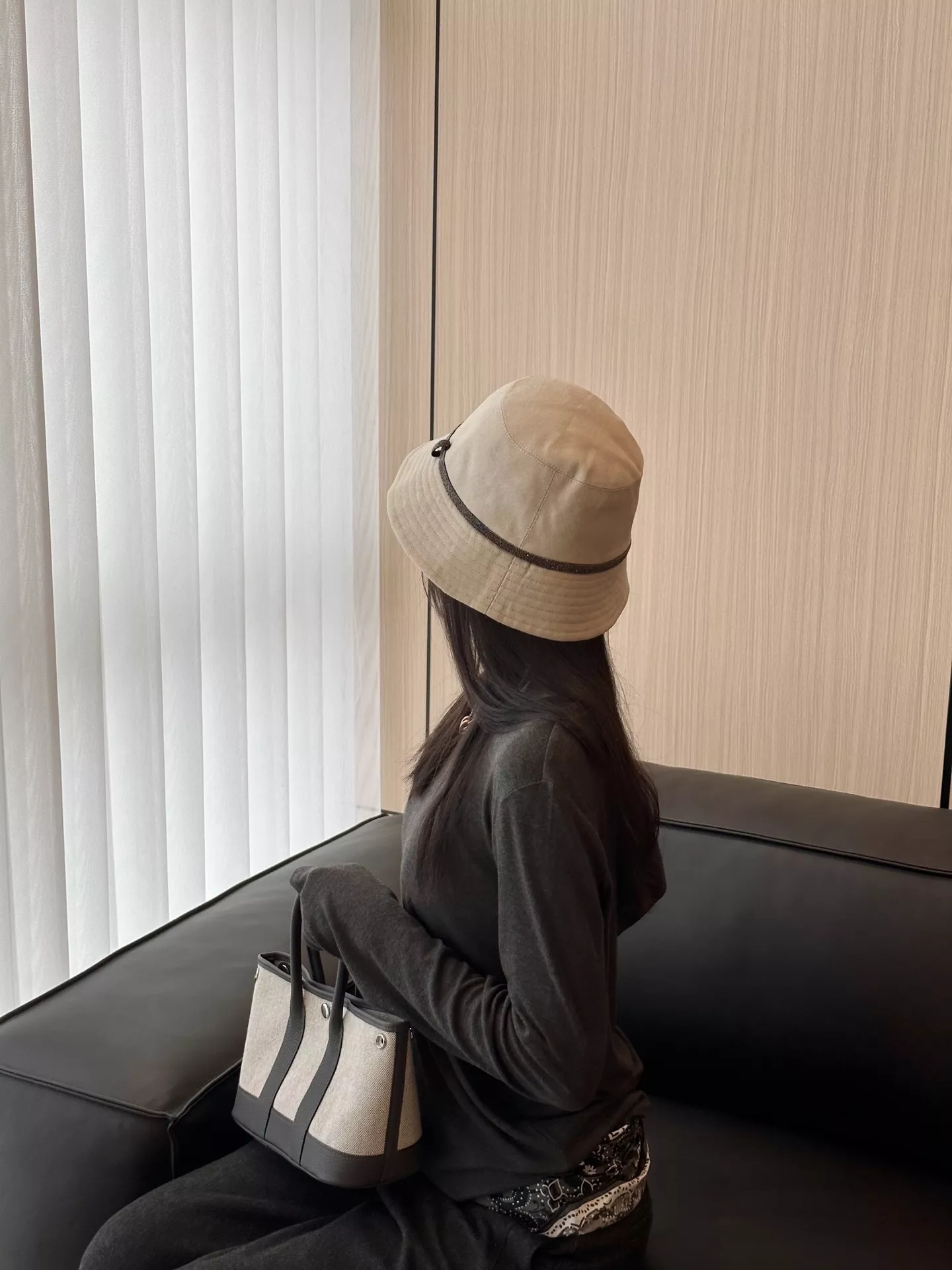 브루넬로쿠치넬리 헤링본 미세 광택 비즈 체인 버킷햇 상세 이미지 73