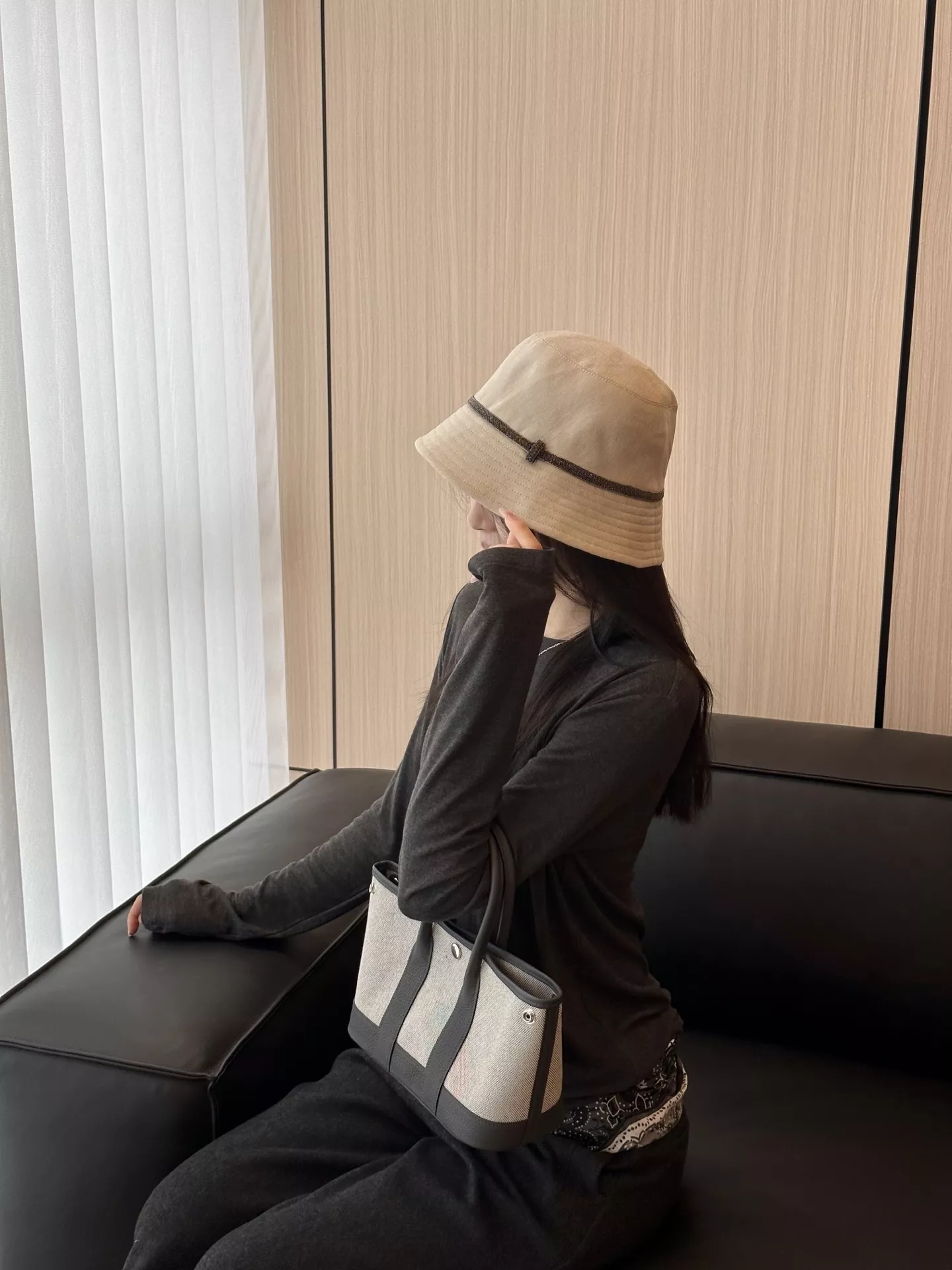 브루넬로쿠치넬리 헤링본 미세 광택 비즈 체인 버킷햇 상세 이미지 76