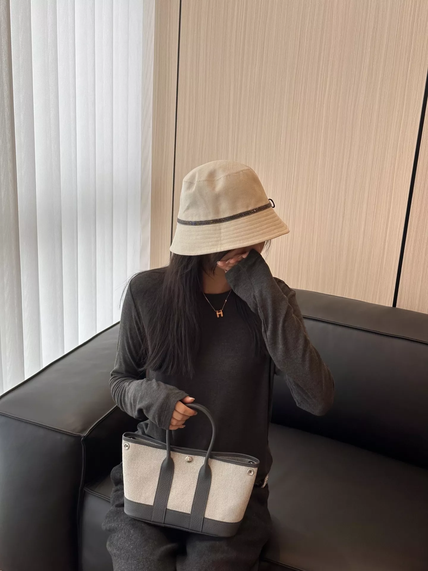 브루넬로쿠치넬리 헤링본 미세 광택 비즈 체인 버킷햇 상세 이미지 77