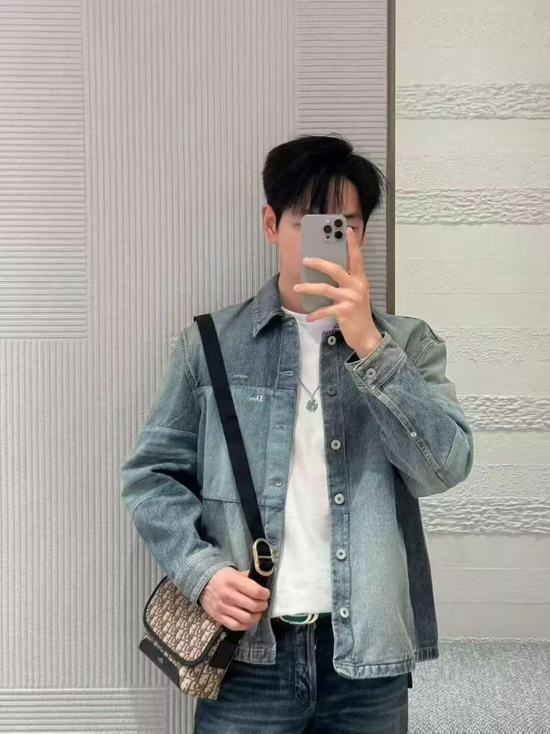 디올 워싱 포켓 남녀공용 긴소매 데님 셔츠 상세 이미지 29