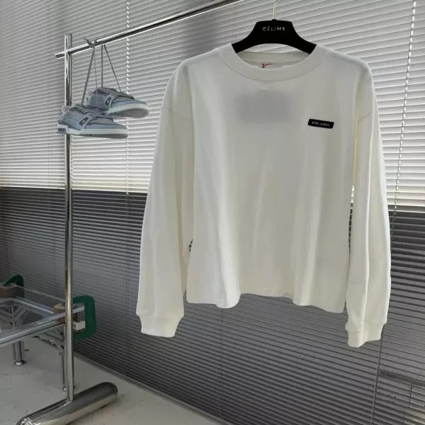 프라다 라운드넥 로고 남녀공용 긴소매 티셔츠