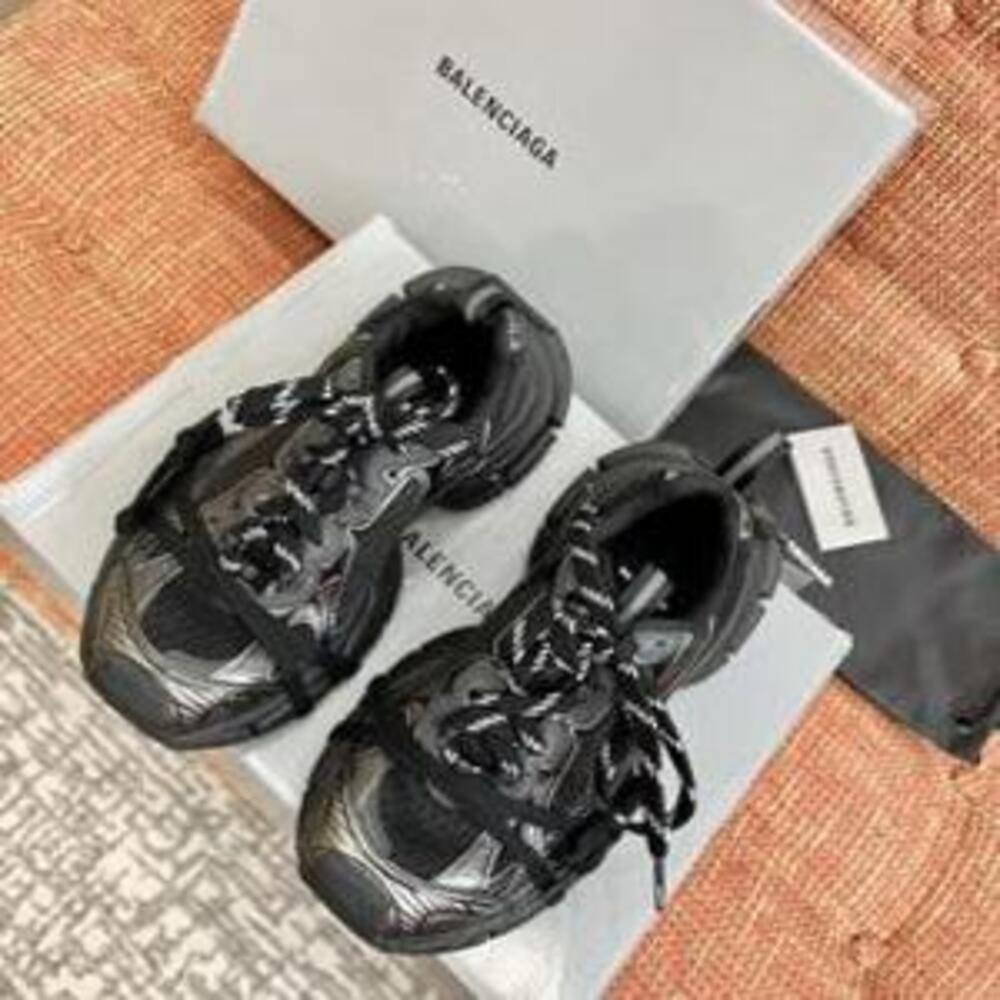 발렌시아가 3XL Sneaker 시리즈 커플 스니커즈 (23SS 신상)