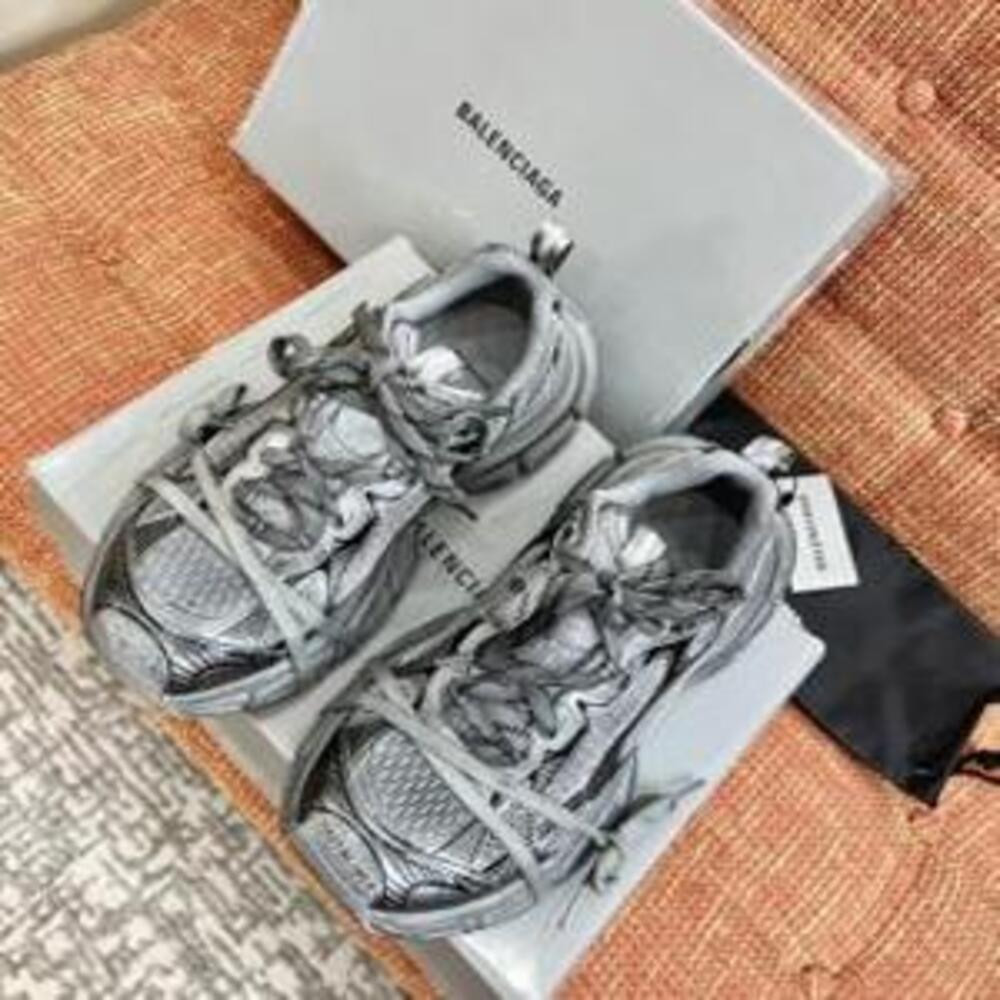 발렌시아가 3XL Sneaker 시리즈 커플용 스니커즈 (23SS 신상)