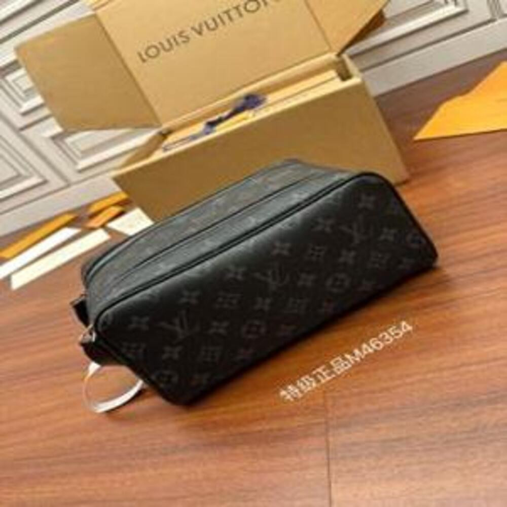 루이비통 Monogram 파우치