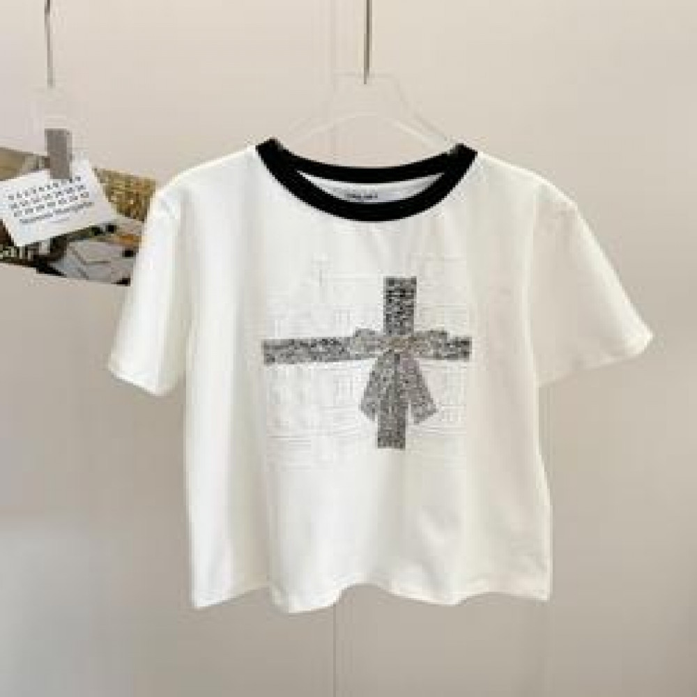 샤넬 코코 리벳 엠보싱 숏슬리브 티셔츠