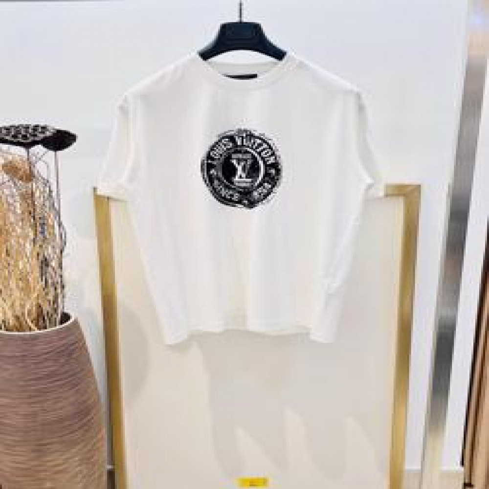 루이비통 2025FW 3D 벨벳 프린트 로고 티셔츠