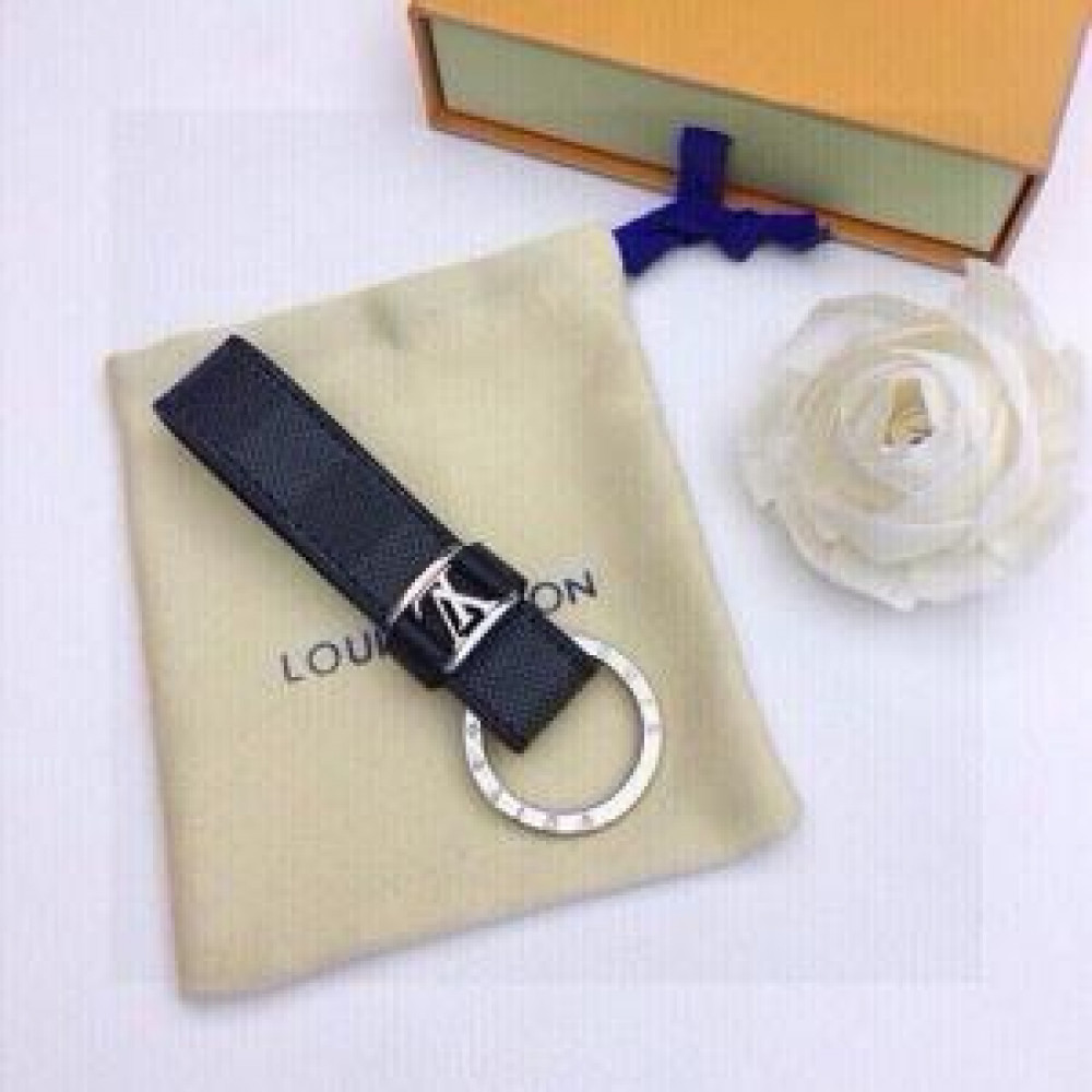 루이비통 드라곤 키링