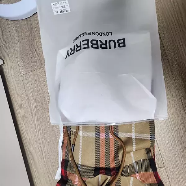 버버리 자수 체크 패치 후드 티셔츠 상품후기 이미지