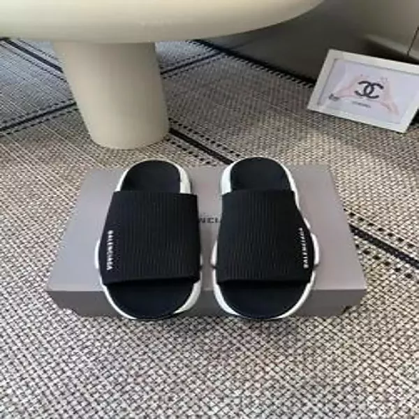 발렌시아가 Speed 2.0 슬라이드 샌들 상품후기 이미지